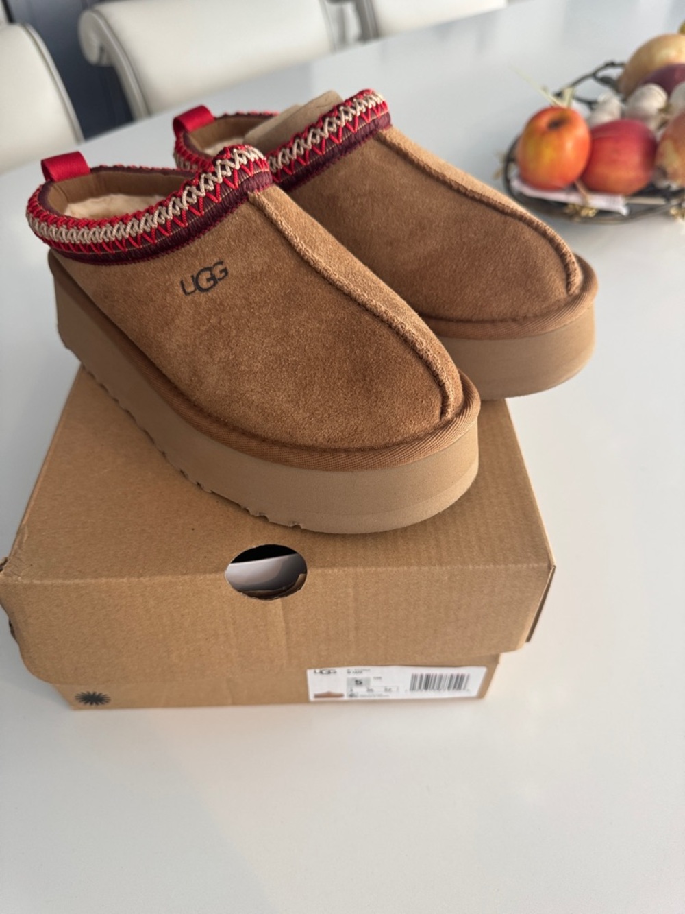 UGG Chestnut Suede Platform tasman Mules with Red Accent BRAND NEW NEVER WORN